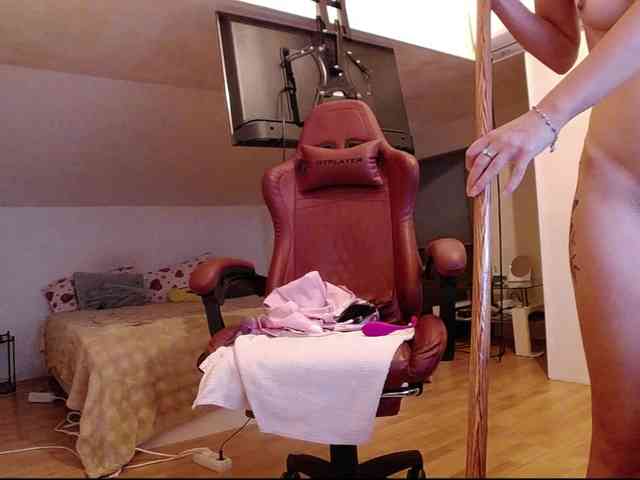 MaraBliss922 webcam
