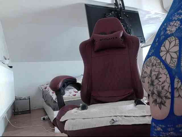 MaraBliss922 webcam