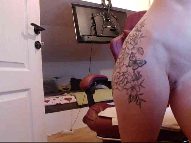 MaraBliss922 webcam