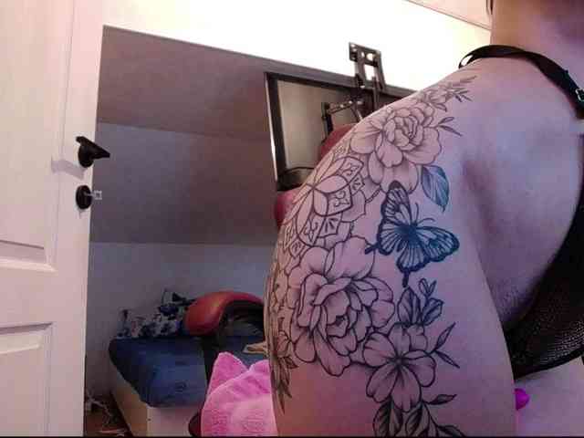 MaraBliss922 webcam