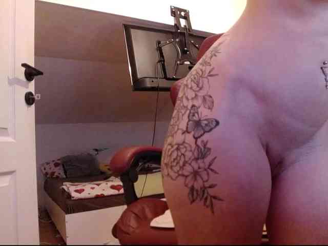 MaraBliss922 webcam