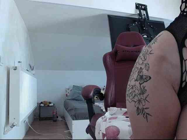 MaraBliss922 webcam