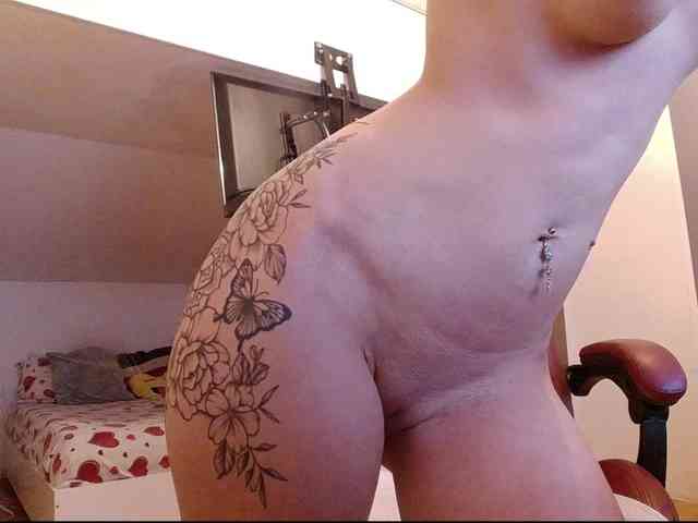 MaraBliss922 webcam
