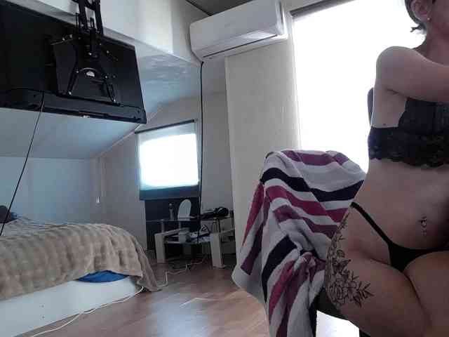 MaraBliss922 webcam