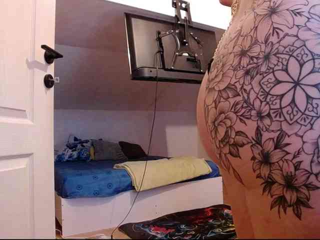 MaraBliss922 webcam