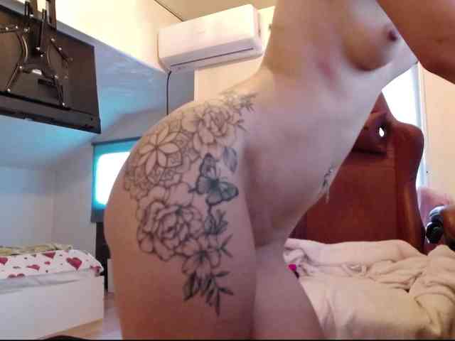 MaraBliss922 webcam