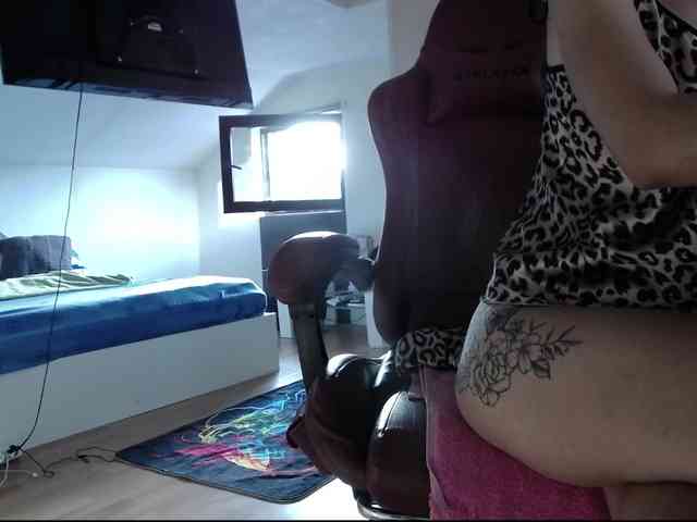 MaraBliss922 webcam