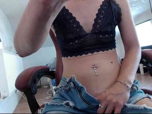 MaraBliss922 webcam