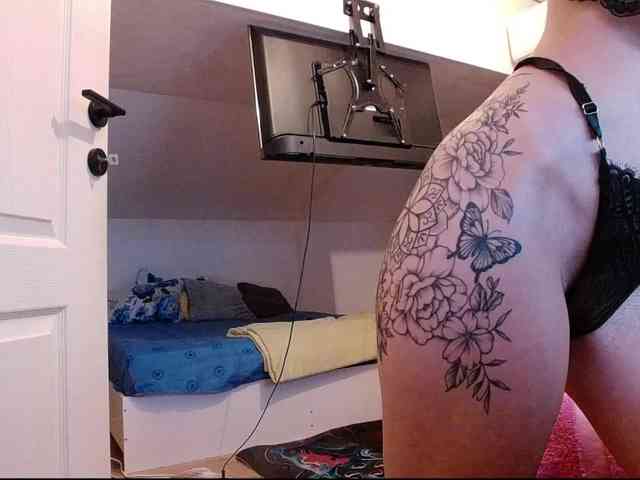 MaraBliss922 webcam