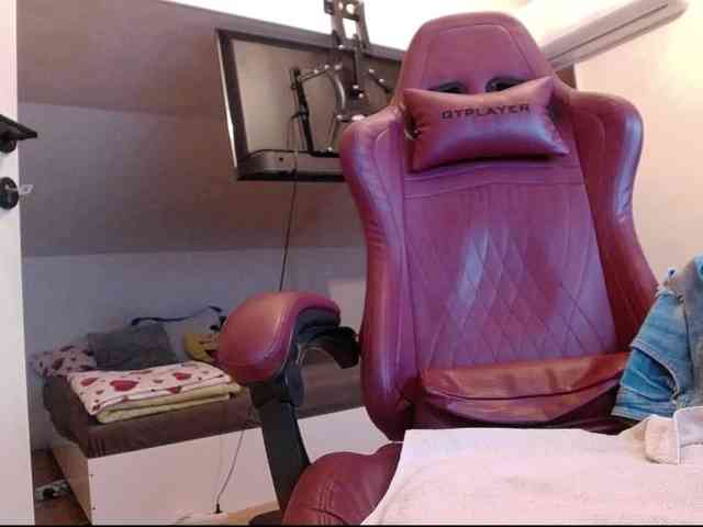 MaraBliss922 webcam