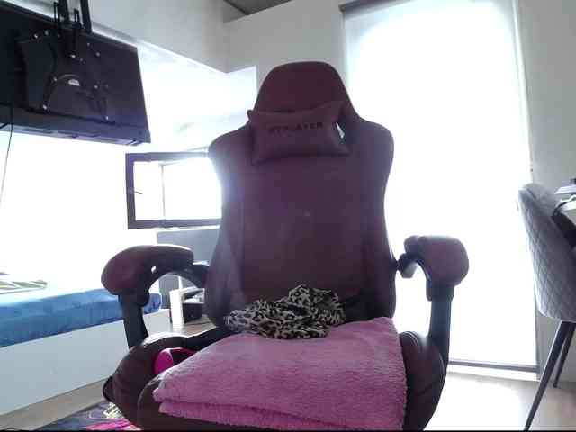 MaraBliss922 webcam