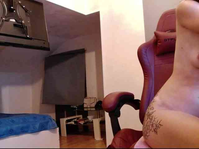 MaraBliss922 webcam