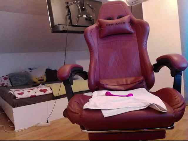 MaraBliss922 webcam