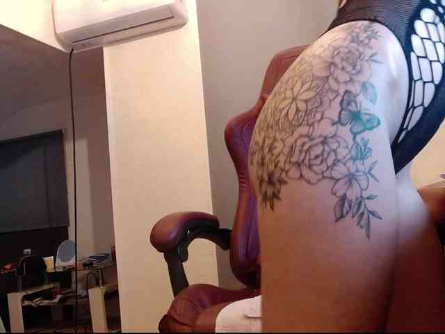 MaraBliss922 webcam