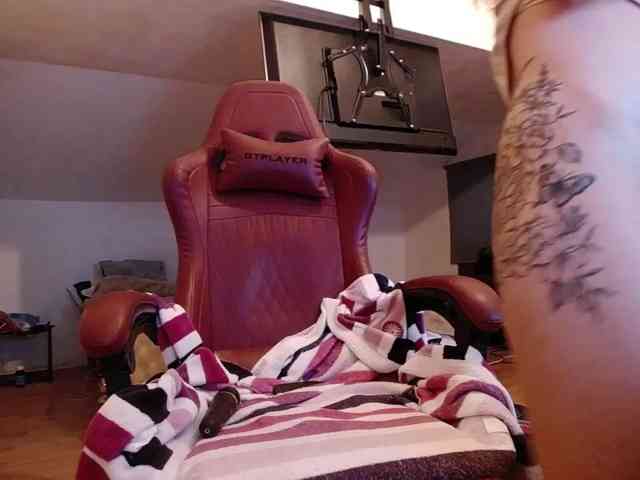 MaraBliss922 webcam