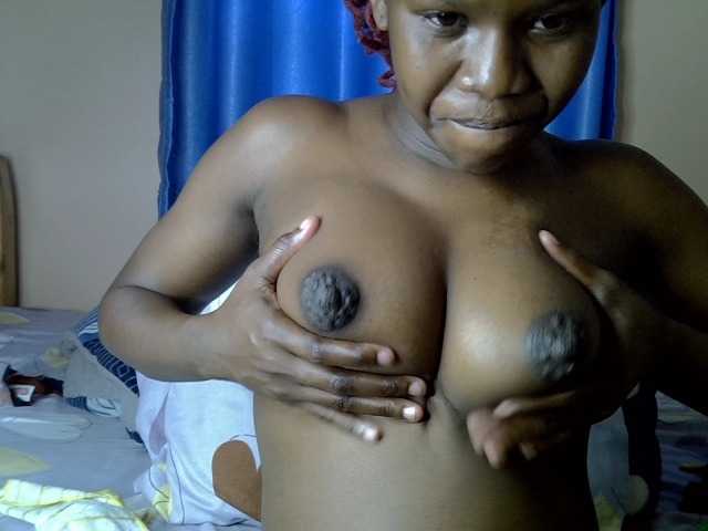 Beautyjaya2 live cam on BongaCams