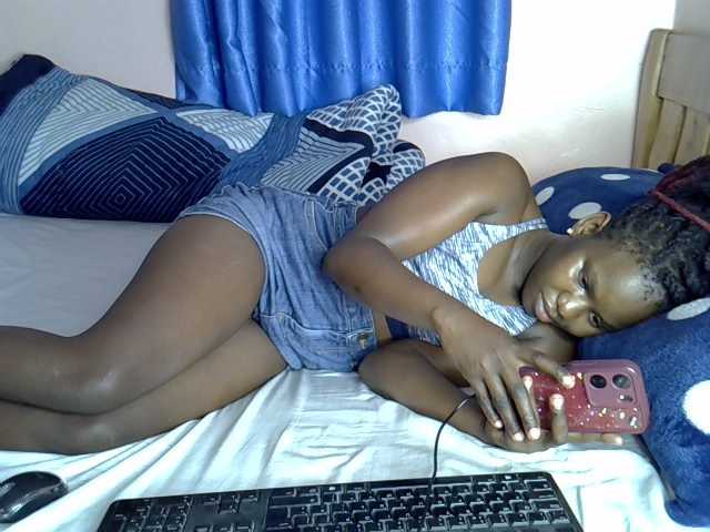Beautyjaya2 live cam on BongaCams
