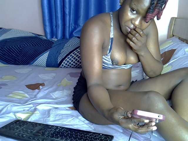 Beautyjaya2 live cam on BongaCams