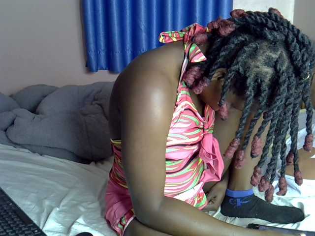 Beautyjaya2 live cam on BongaCams