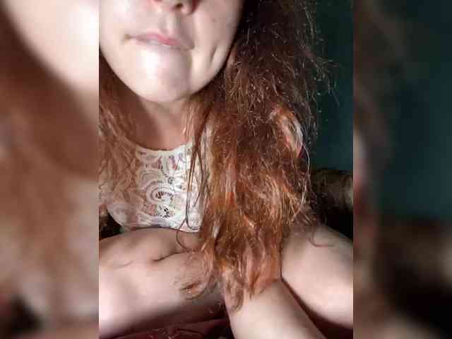 NikaLovee webcam