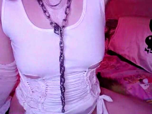TinaTil live cam on BongaCams