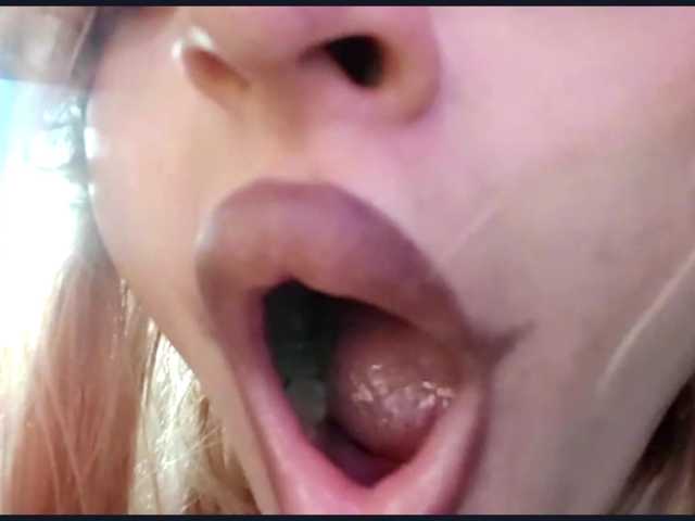 TinaTil live cam on BongaCams