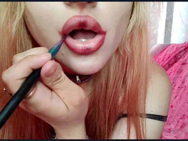 TinaTil live webcam show