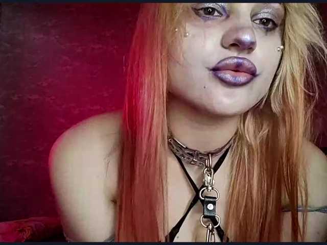 TinaTil live cam on BongaCams