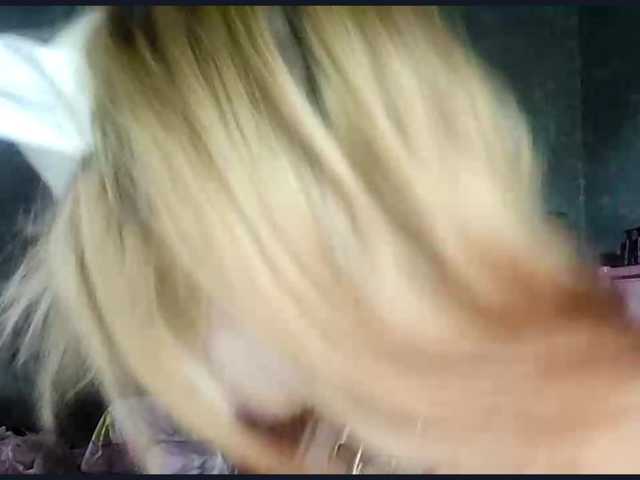 TinaTil live cam on BongaCams