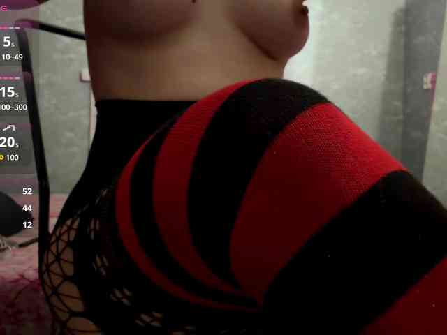 TinaTil webcam