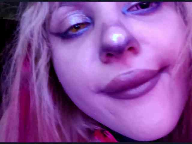 TinaTil webcam