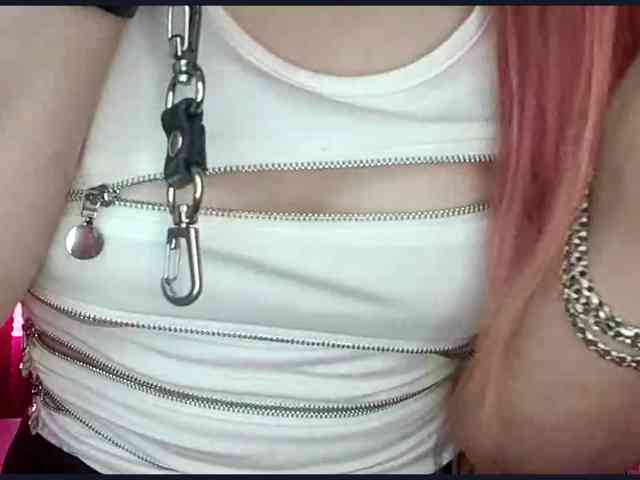 TinaTil webcam