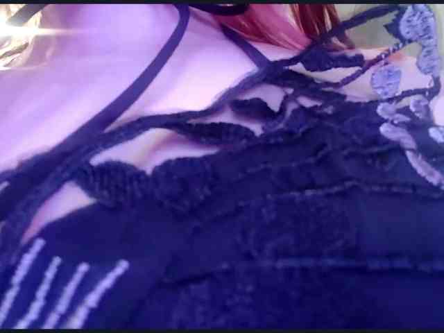 TinaTil Sex Cam Show