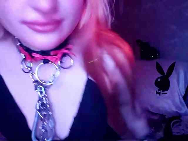 TinaTil webcam
