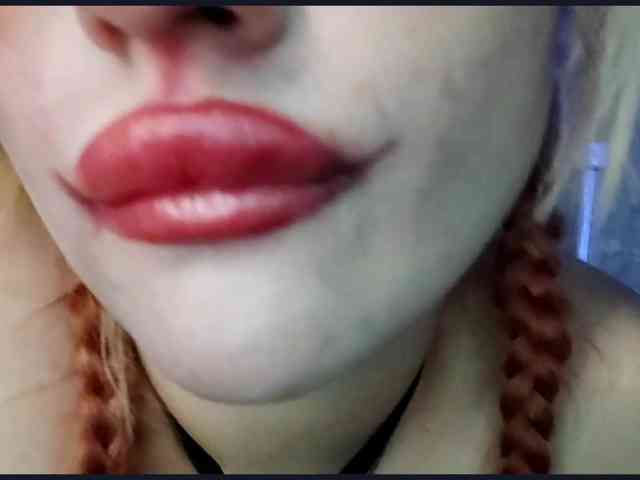 TinaTil webcam