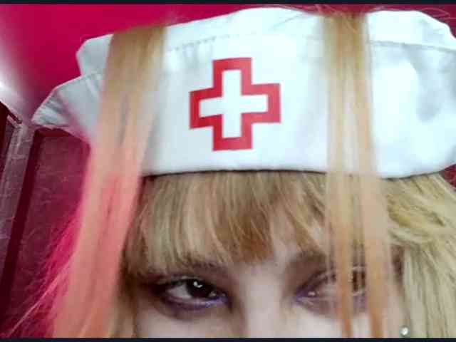 TinaTil webcam