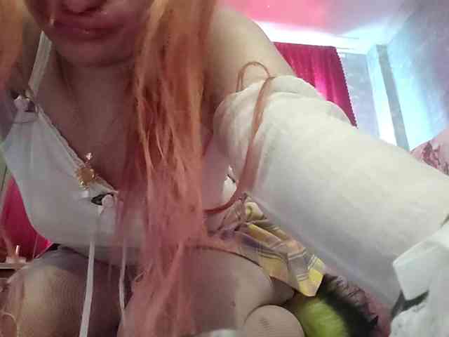 TinaTil webcam