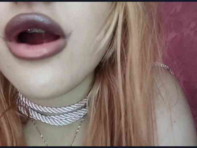 TinaTil webcam