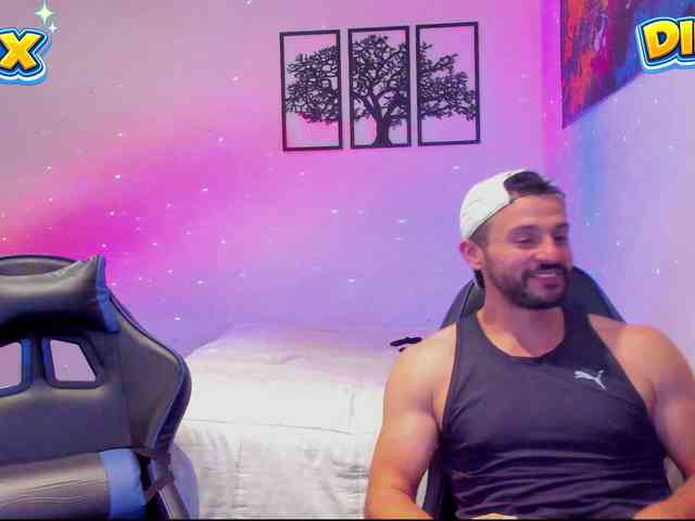 diegopara Live Webcam on BongaCams