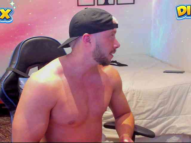 diegopara Live Webcam on BongaCams