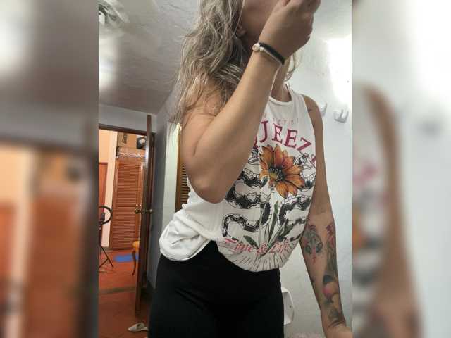 patyandal live cam on BongaCams