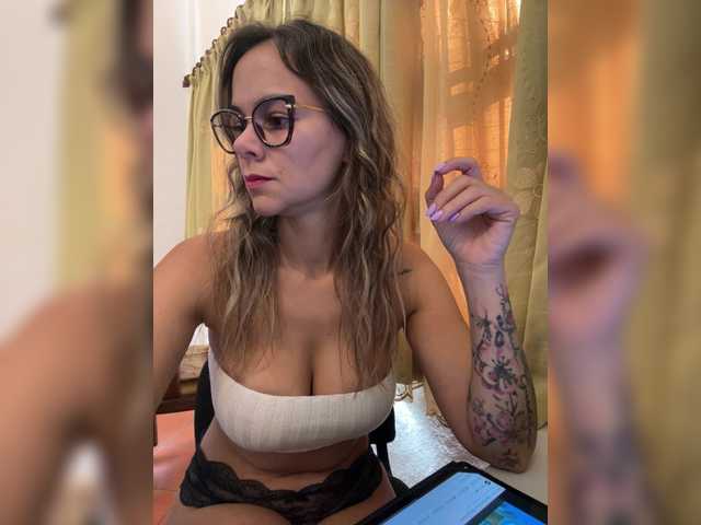 patyandal live cam on BongaCams