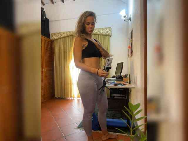 Modelo: patyandal
