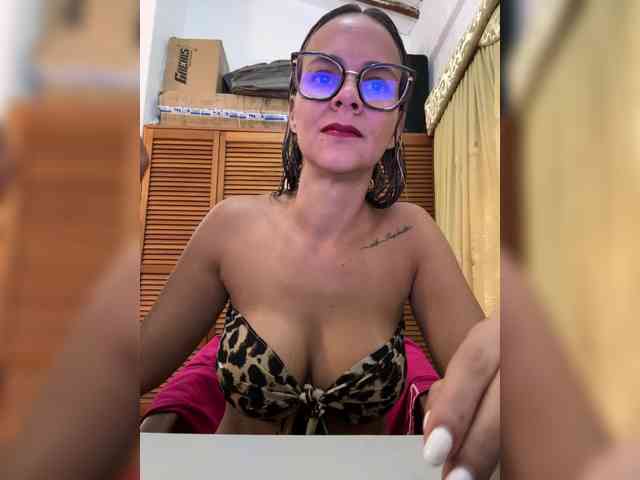 patyandal Live Webcam on BongaCams