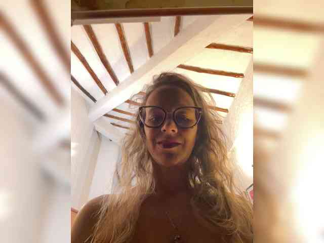 Modelo: patyandal