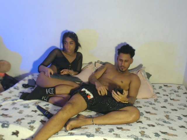 Skin2Skin live cam on BongaCams