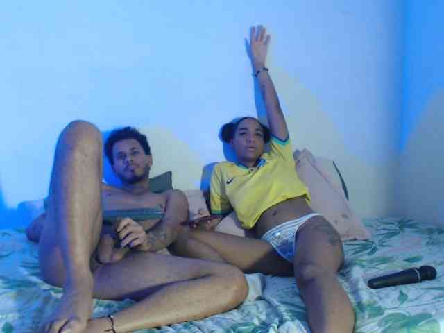 Skin2Skin Sex Cam Show