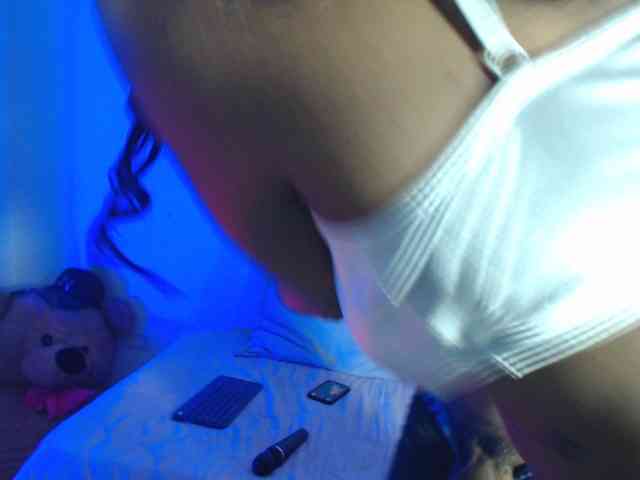 Skin2Skin webcam