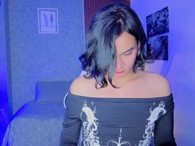 zoe-kiss live cam on BongaCams