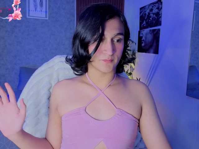zoe-kiss live cam on BongaCams
